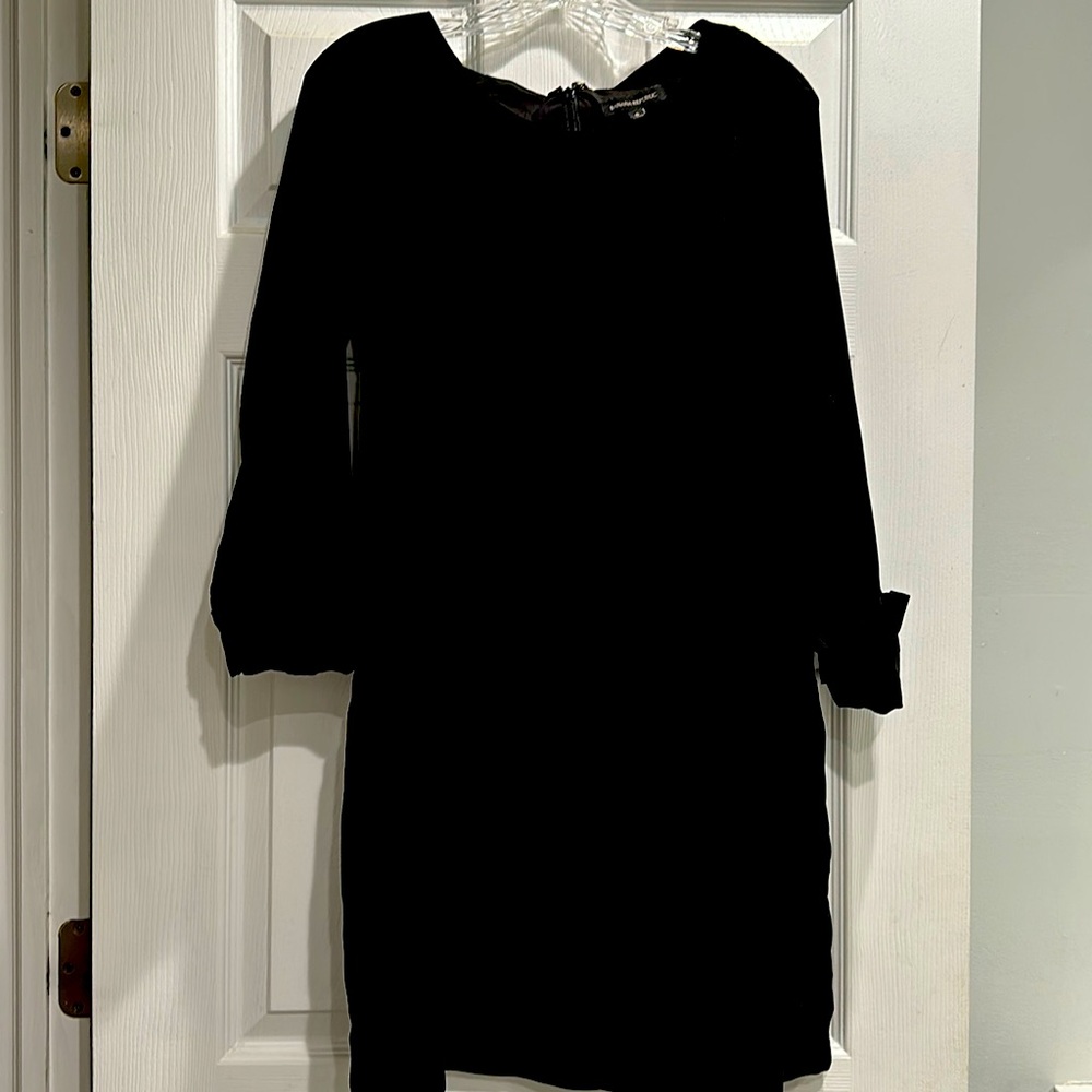 Banana Republic LBD Sz 6 Gently Worn